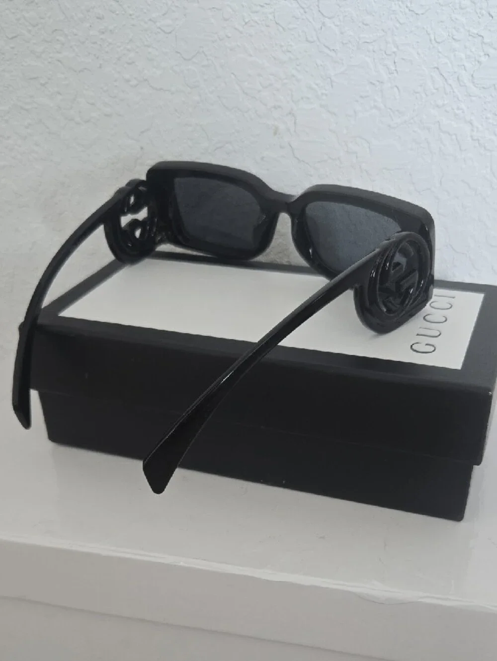 Gucci sleek rectangular